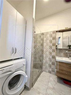 Apartament renovat, mobilat si utilat - 42 mp + pivnita - Ultracentral - imagine 4