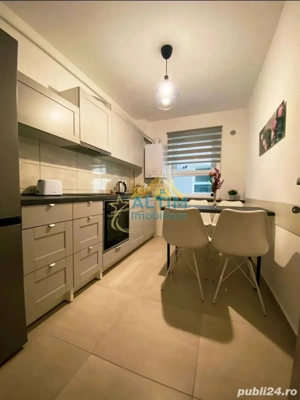 Apartament 3 camere, zona Coresi, Brașov