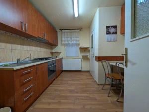 3 camere | parter | 2 bai | mobilat si utilat | zona excelenta | boxa la subsol