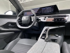 Peugeot 3008 Hybrid 1.2 Benzina+Electric 136 CP An 2024 - imagine 10