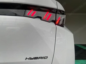 Peugeot 3008 Hybrid 1.2 Benzina+Electric 136 CP An 2024 - imagine 9