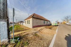 Casa cu teren 959 mp, Iratosu, Zona buna, Comision 0% - imagine 2