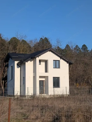 Vila 3 dormitoare/ 3 bai. Locație exclusivista - Parcul Dendrologic 