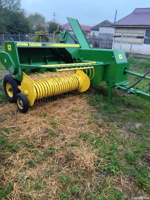 presa John Deere 349 - imagine 4