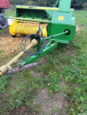 presa John Deere 349 - imagine 3