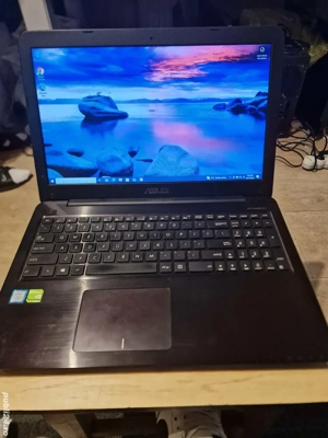Laptop Asus X556U
