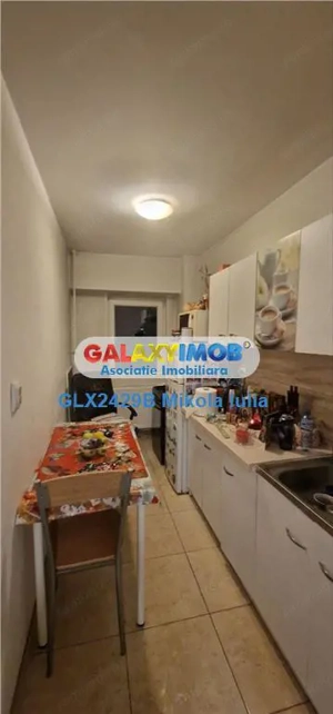 Garsoniera decomandata et 7 8 a.c. 1989 Lujerului - Virtutii - imagine 3