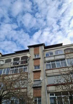 Apartament 4 camere   77,48 mp   intabulat   Str. Decebal, Bl. J, Drăgășani, Vâlcea