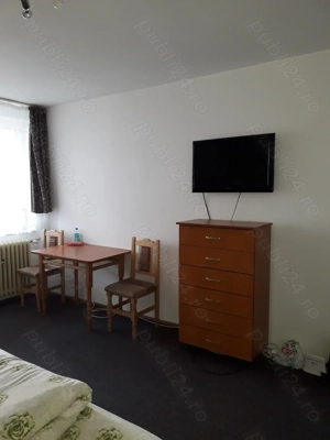 Proprietar ofer spre închiriere garsonieră confort I, Craiovei, IMPECABILĂ - imagine 2