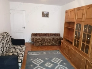 Închiriez apartament 2 camere in Ștefan cel Mare 250 euro negociabil 