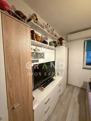 Apartament cu 2 camere de vânzare, semidecomandat, 49 m², parcare + terasa, Iris - imagine 3