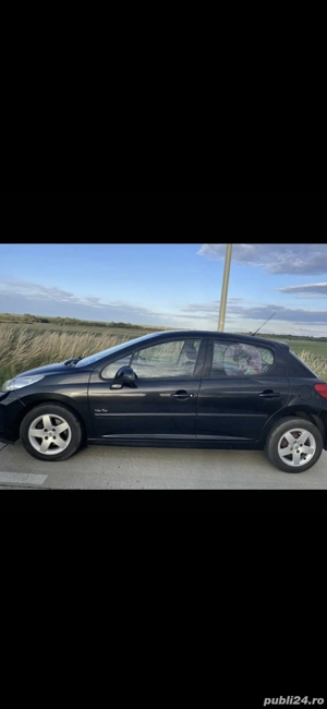 Vând Peugeot 207, anul 2009, benzină.