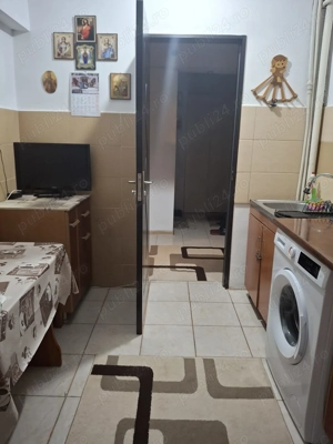 Vând apartament 2 camere piata moldovei - imagine 5