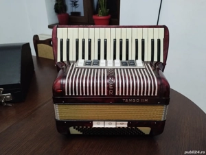 Hohner Tango 2 M ,96 Bași, 9 +3 Registre La Bași , Impecabil Estetic Și Funcțional Ca Nou