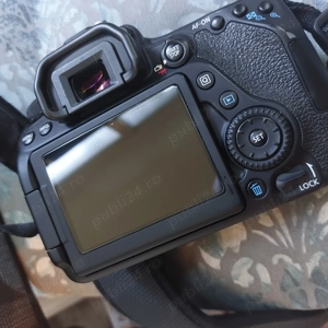 Vând canon 80d cu doar aprox 2700 de va