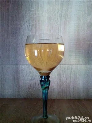 Vin demisec.  Sauvignon Blanc