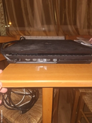 PS 4  cu console