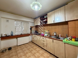 Apartament cu 5 camere, 2 bai, decomandat, centrala zona Girocului - imagine 4