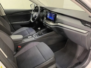 Skoda Octavia - imagine 10