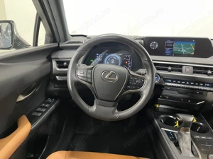 Lexus UX - imagine 6