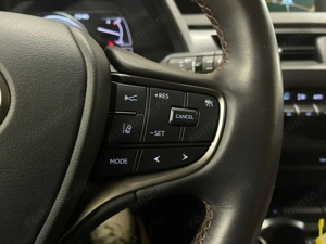 Lexus UX - imagine 18