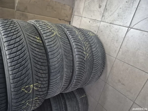 vand 4 anvelope de iarna 235 60 r 18 michelin