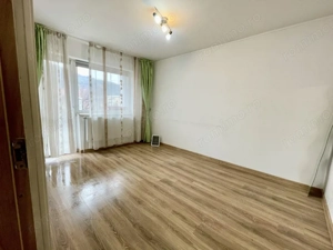 Oportunitate 2 camere bulevardul Decebal vis-a-vis școala Elena Cuza - imagine 6