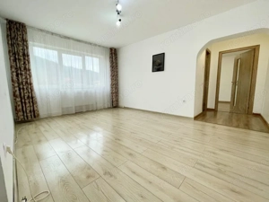 Oportunitate 2 camere bulevardul Decebal vis-a-vis școala Elena Cuza