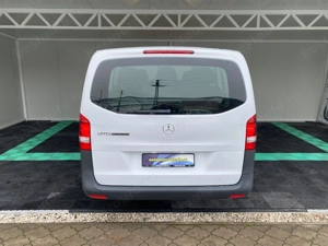 Mercedes -Benz Vito Tourer 8+1 2.2 Diesel 136 CP An 2016 Cutie viteze:Automa - imagine 5