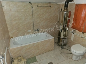 Casă de vânzare în comuna Domnești, județ Argeș. - imagine 7