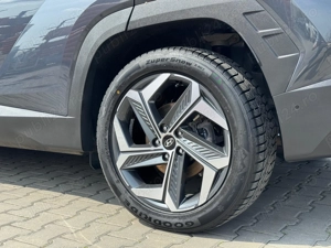 Hyundai Tucson 4WD plg in hybrid 2022 - imagine 5