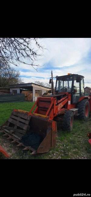 Buldoescavator Buldoexcavator Fai Komatsu