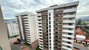 Apartament cu 3 camere, 66 mp, bloc nou, zona Pompieri