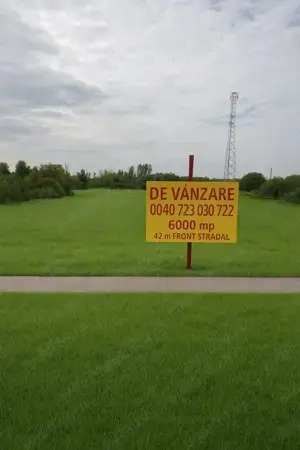 Teren intravilan de vanzare