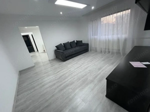 Apartament 3 camere, 63.80 mp utili, zona Centrala - imagine 2
