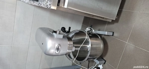 se vinde malaxor nou