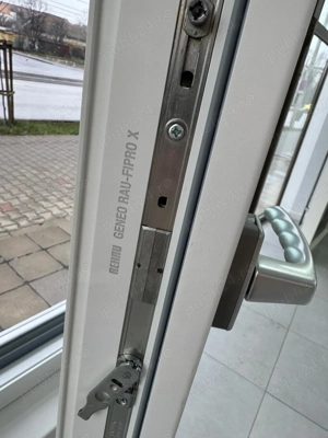 Fereastra pvc- rehau rau fipro