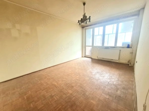 Ap. 2 cam decomandat, Bd. Independentei