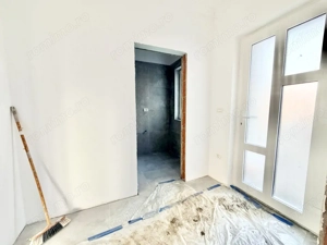 Duplex despartit prin camera tehnica - 81 mp - Mosnita Noua  - imagine 12