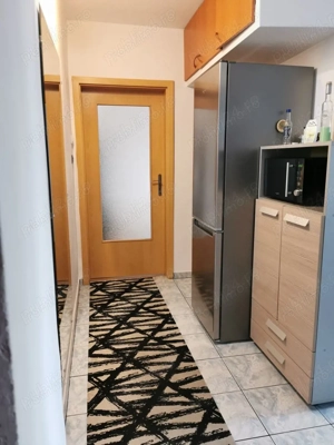 3 cam Girocului etaj 3 centrala proprie