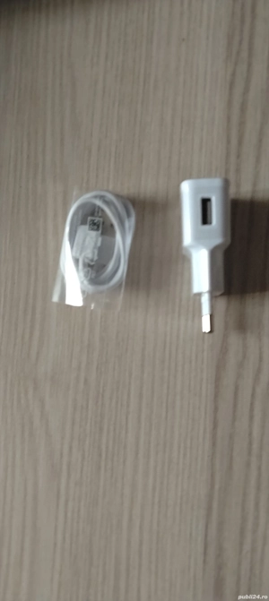 Vand incarcator Samsung + cablu de date noi
