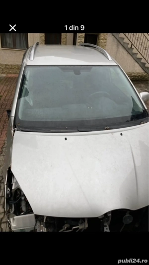 Dezmembrez Toyota Corolla Verso 1.8 VVTI - imagine 2