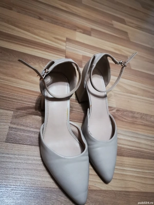 Pantofi eleganti si comozi