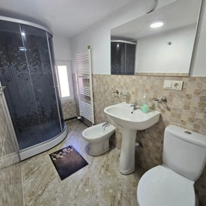 Închiriez sau vând casă  - imagine 9