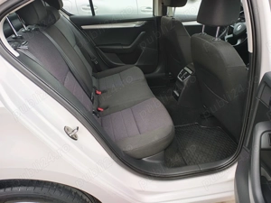 Skoda Octavia 1.6 TDI AMBITION - imagine 19