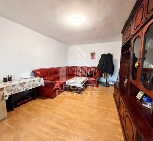 Apartament spatios cu 3 camere, centrala proprie, zona Girocului