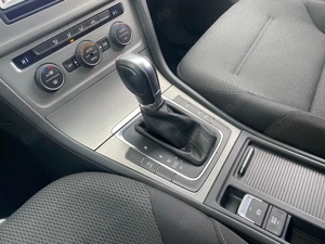 Volkswagen Golf 7 1.6 TDI 105 CP An 2015 - imagine 16