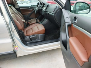 Volkswagen Tiguan 2.0 TDI DPF BlueMotion Technology Exclusive - imagine 18