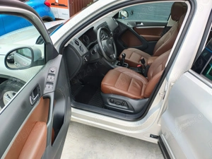 Volkswagen Tiguan 2.0 TDI DPF BlueMotion Technology Exclusive - imagine 15