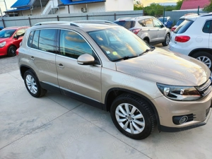 Volkswagen Tiguan 2.0 TDI DPF BlueMotion Technology Lounge Sport & Style - imagine 4